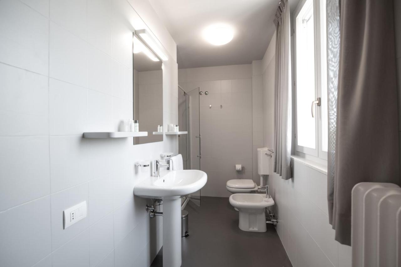 Al Santuario Di Fiorano Charming Hostel フィオラーノ・モデネーゼ エクステリア 写真