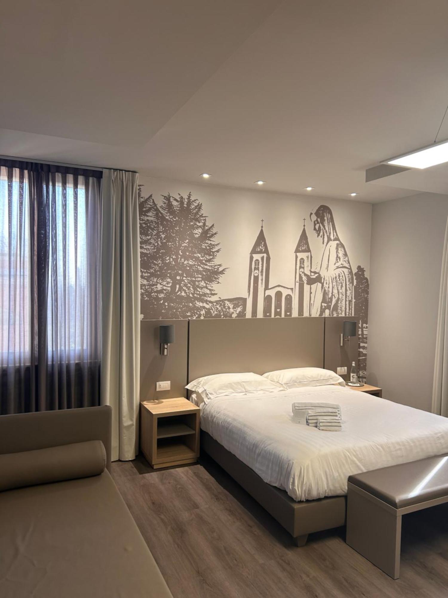 Al Santuario Di Fiorano Charming Hostel フィオラーノ・モデネーゼ エクステリア 写真